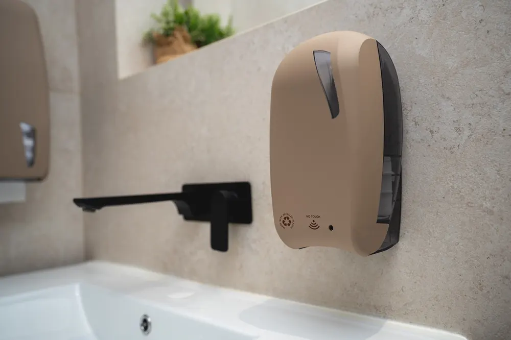 Luu, Soap dispensers for spa and wellness centers