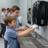 Automatic or manual dispensers: which is the best solution for schools and kindergartens