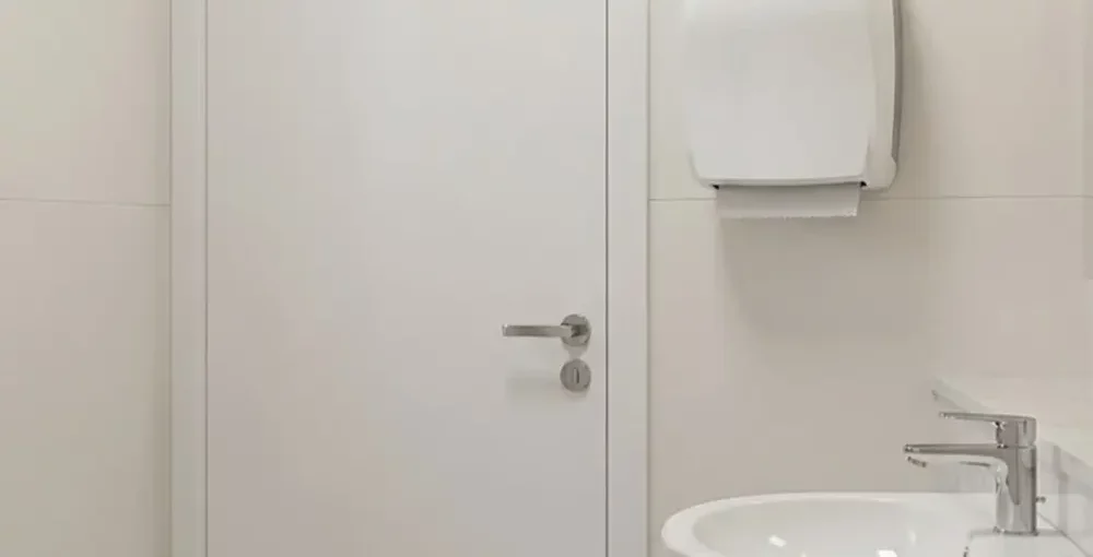 How paper products in healthcare facilities shape patient perception of quality? - Paper towel dispenser for healthcare facilities - LUU dispensers